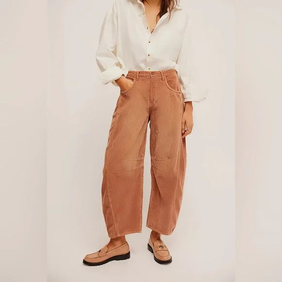 Free People We The Free Good Luck Mid-Rise Corduroy Barrel Jeans in Brown NWT - Picture 4 of 9